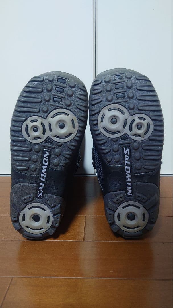 SALOMON スノーボードブーツ (女性用)　２５cm