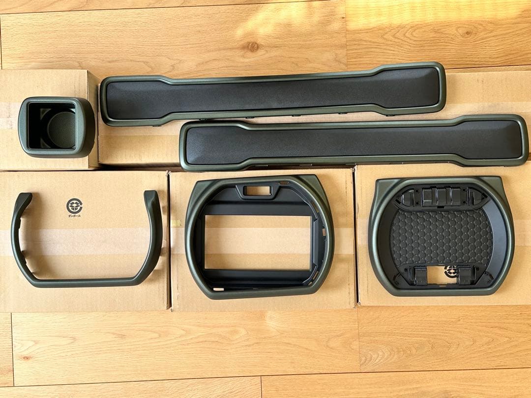 ハスラー　フレアクロスオーバー　インパネ　トリム　ガーニッシュ　カーキ