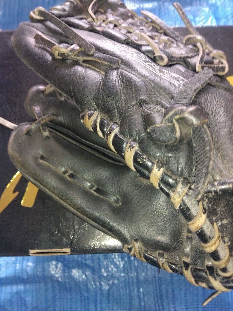 Mizuno 軟式グローブ 黒 　右
