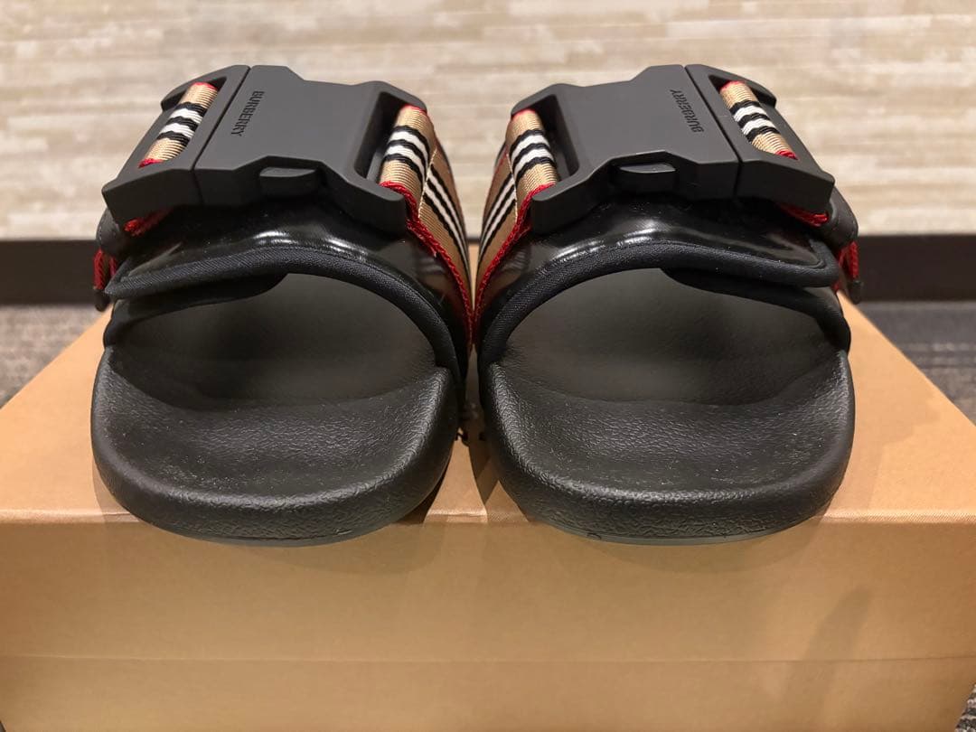 BURBERRY スライドサンダル 保存袋•紙袋•箱付き