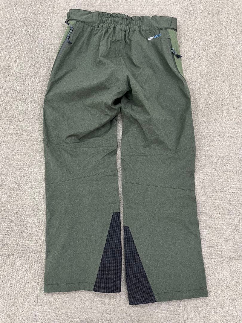 新品未使用　phenix スキーウエア　上Mサイズ　下Lサイズ