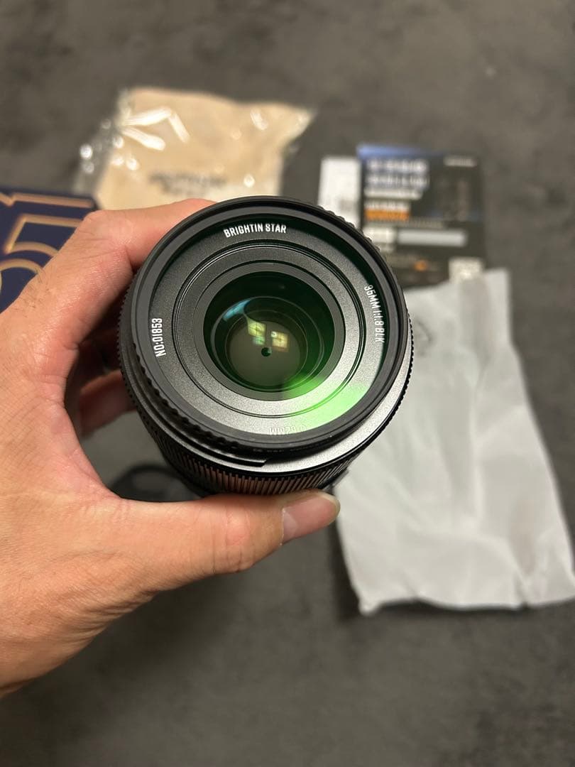 BRIGHTIN STAR AF 35mm F1.8レンズ