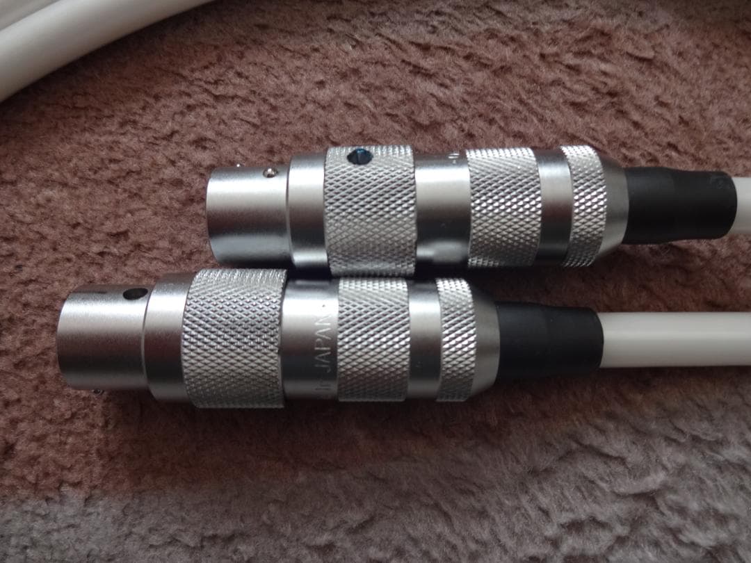 オヤイデ OYAIDE TUNAMI TERZO XX V2 XLR