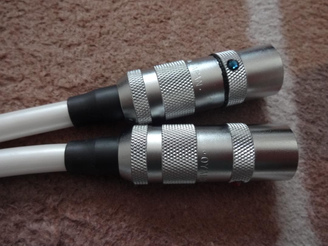 オヤイデ OYAIDE TUNAMI TERZO XX V2 XLR