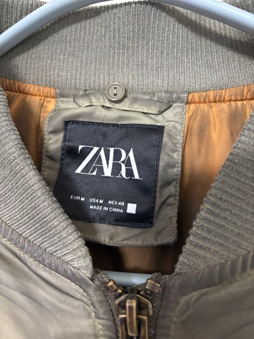 ZARAコントラストカラーボンバージャケット　短丈　　MA-1ブルゾン