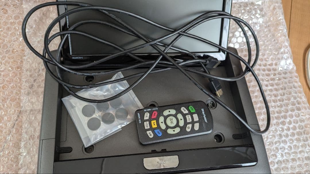 アルパイン　フリップダウンモニター　RSH１０-ｌ- B