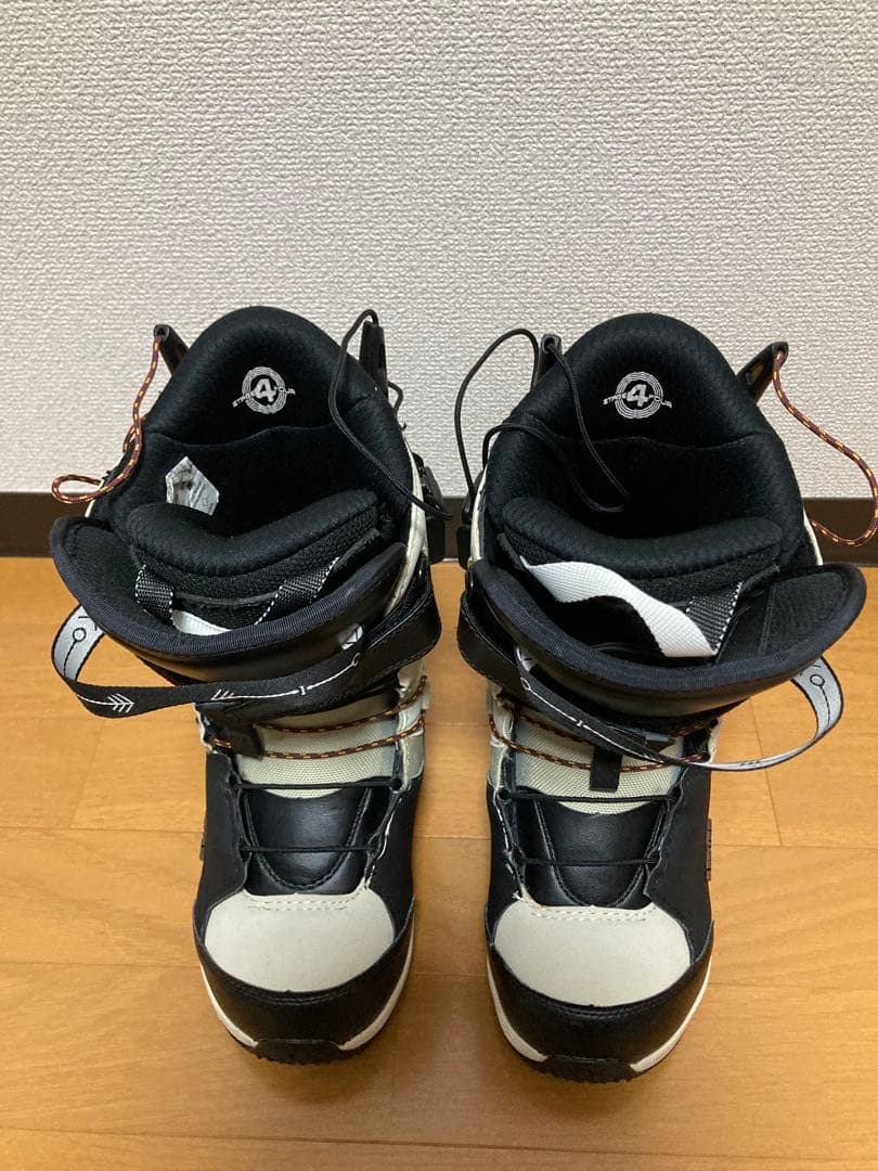 DEELUXE ディーラックス EMPAIRE LARA エンパイア ララ