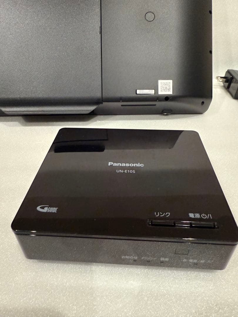 Panasonic UN-19F10-K 19インチ ポータブルテレビ