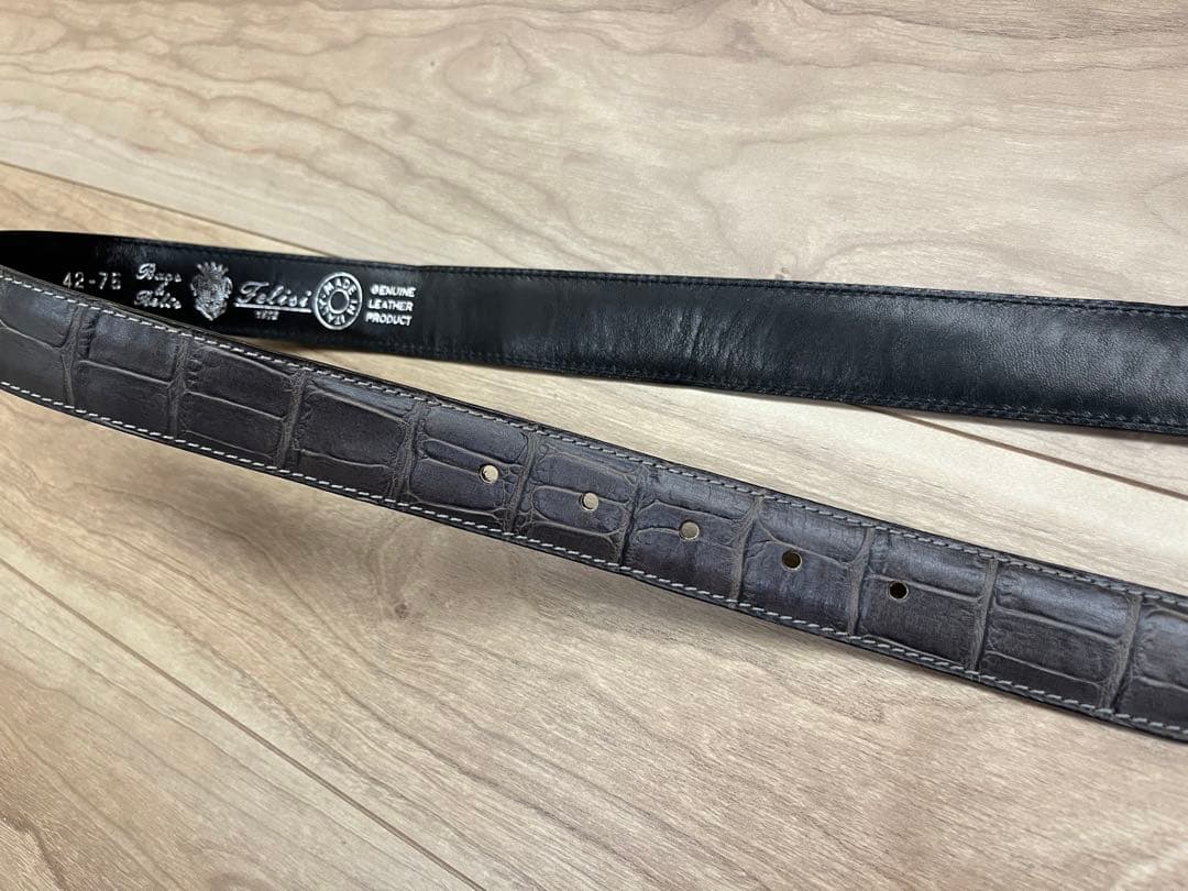 ほぼ未使用　フェリージ　felisi レザー ベルト 42-75