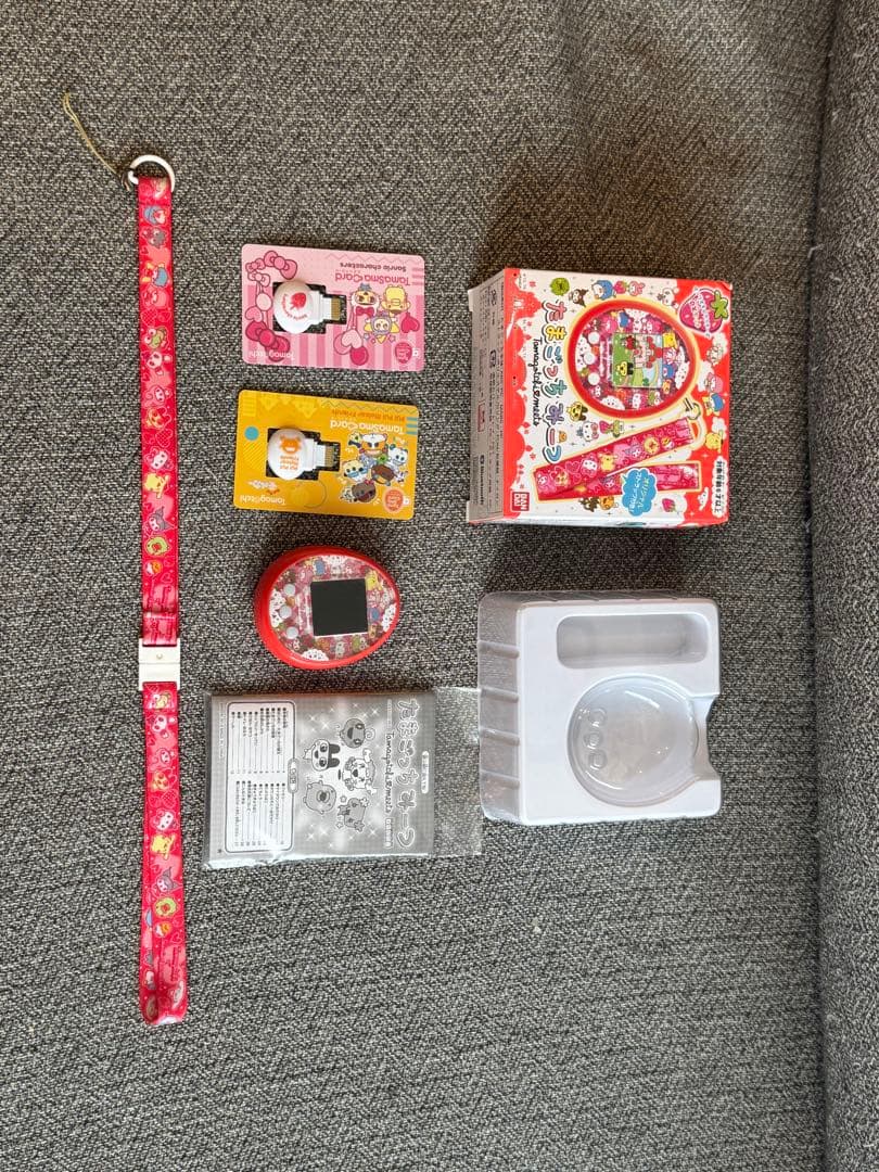 たまごっちみーつ サンリオキャラクターズDXセット　モルカーたまスマカード付き