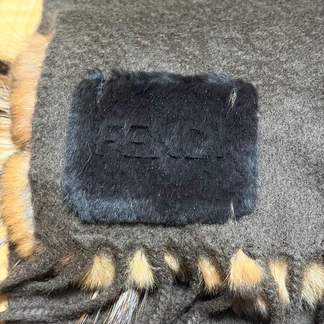 フェンディFendi 100%カシミヤ デザインマフラー ストール