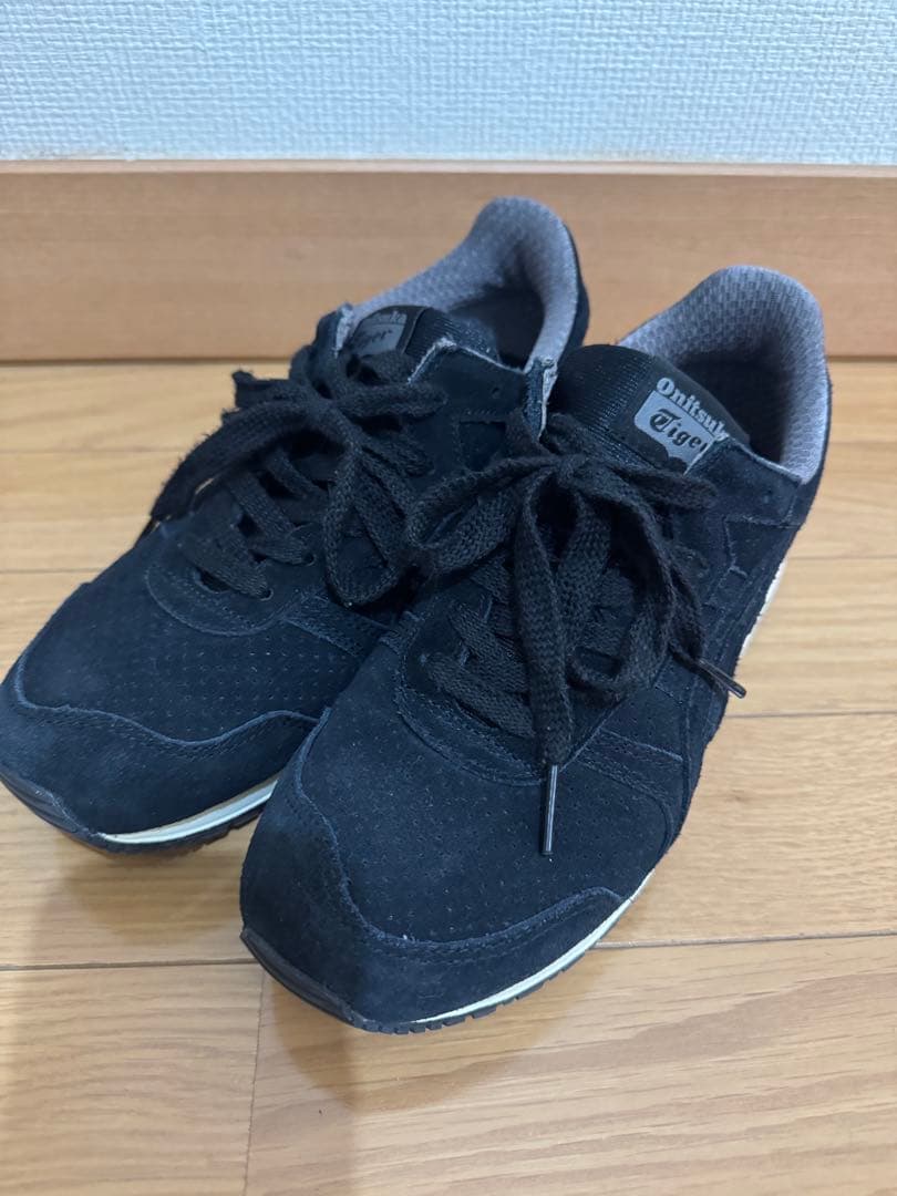 オニツカタイガー アリー