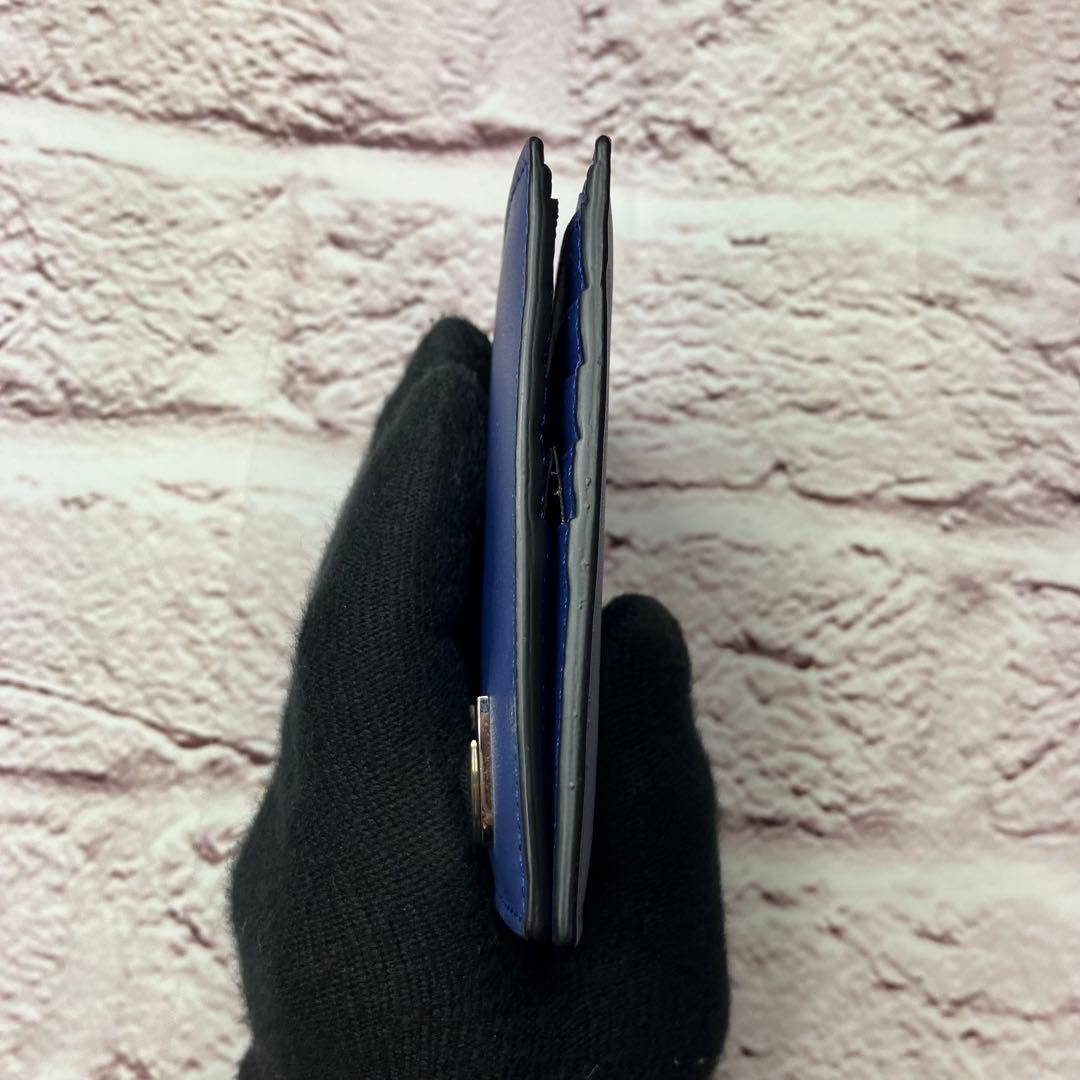 未使用品✨フェンディ モンスター バグズアイ 本革 レザー 二つ折り財布