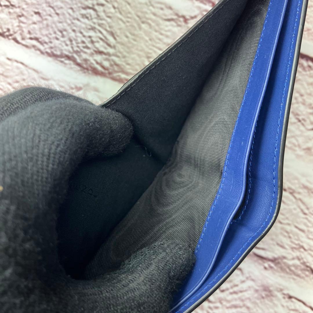 未使用品✨フェンディ モンスター バグズアイ 本革 レザー 二つ折り財布