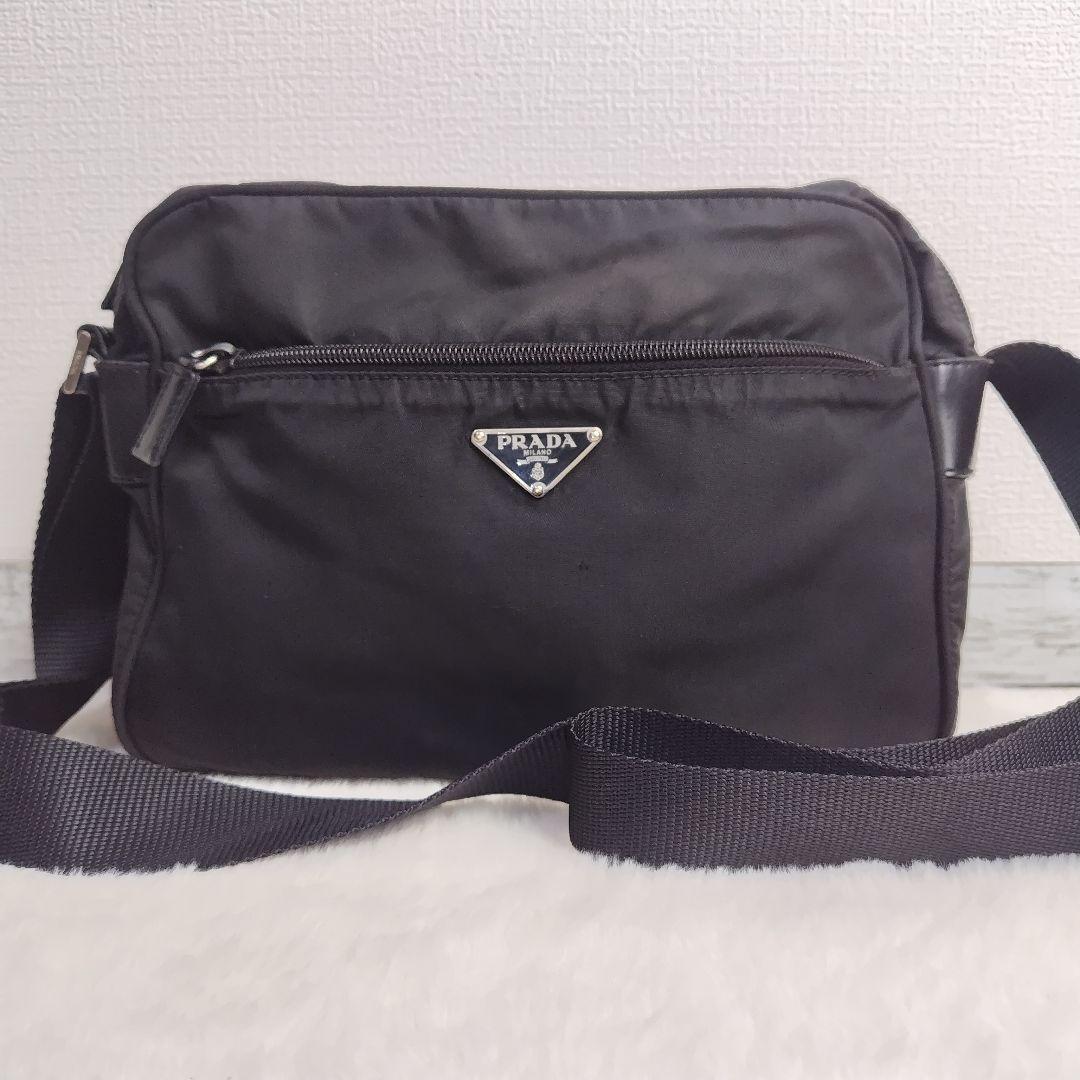 ✨PRADA✨カメラバッグ　プラダ　三角ロゴ　ナイロン　ブラック　白タグ
