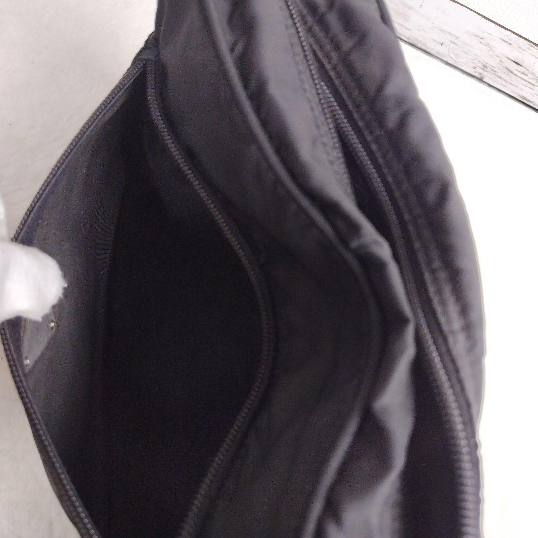 ✨PRADA✨カメラバッグ　プラダ　三角ロゴ　ナイロン　ブラック　白タグ