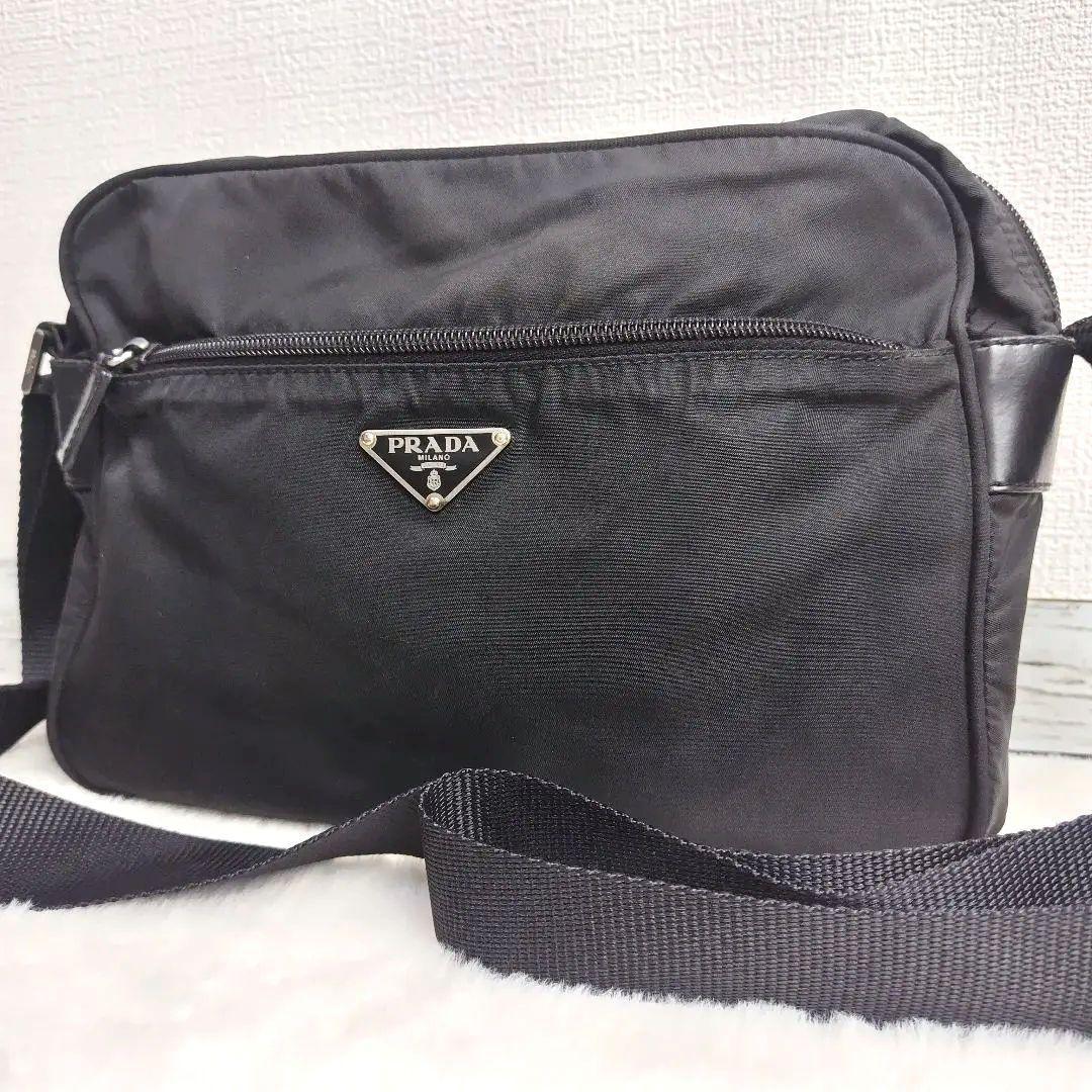 ✨PRADA✨カメラバッグ　プラダ　三角ロゴ　ナイロン　ブラック　白タグ