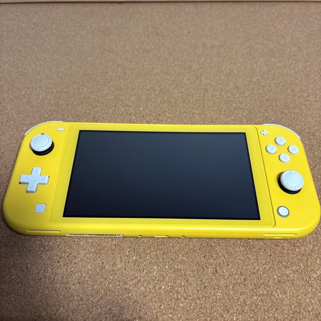 Nintendo Switch Lite イエロー　中古
