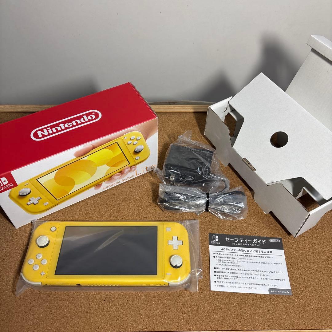 Nintendo Switch Lite イエロー　中古
