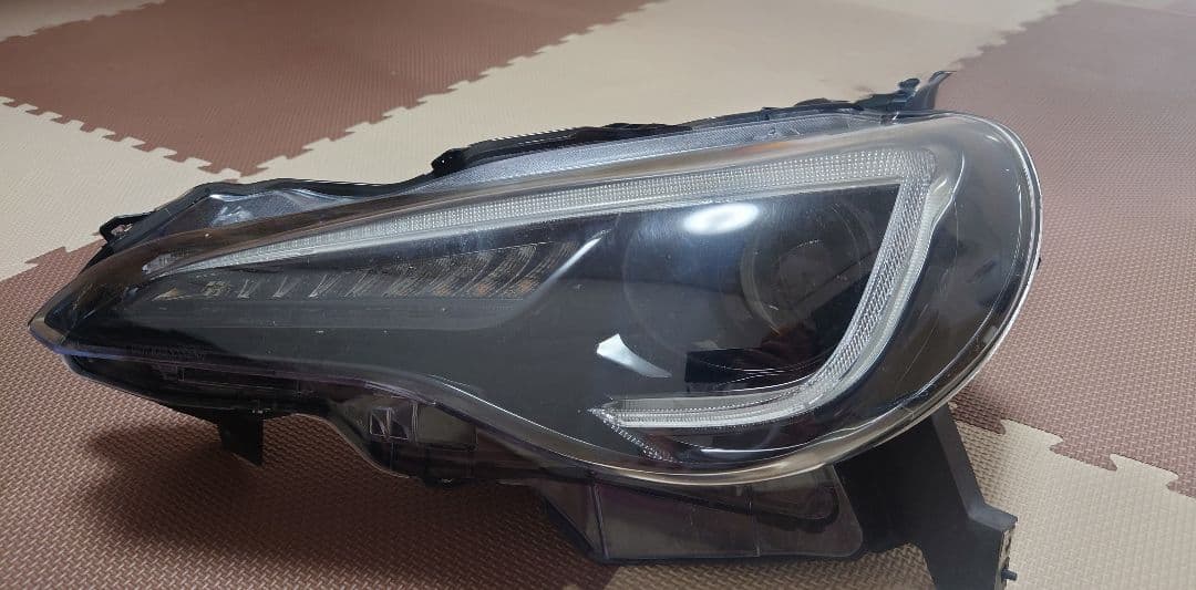 VLANDヘッドライト