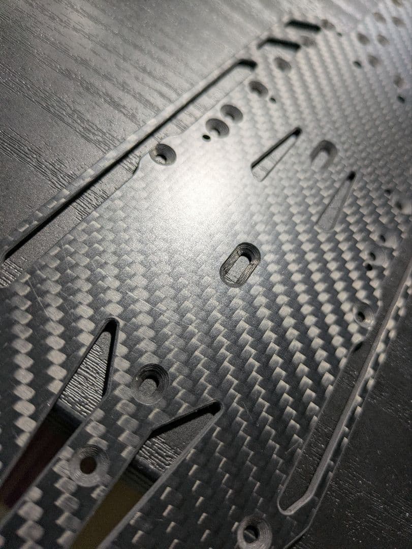 ReveD RDX用カーボンシャーシ＆サイドデッキ2mm