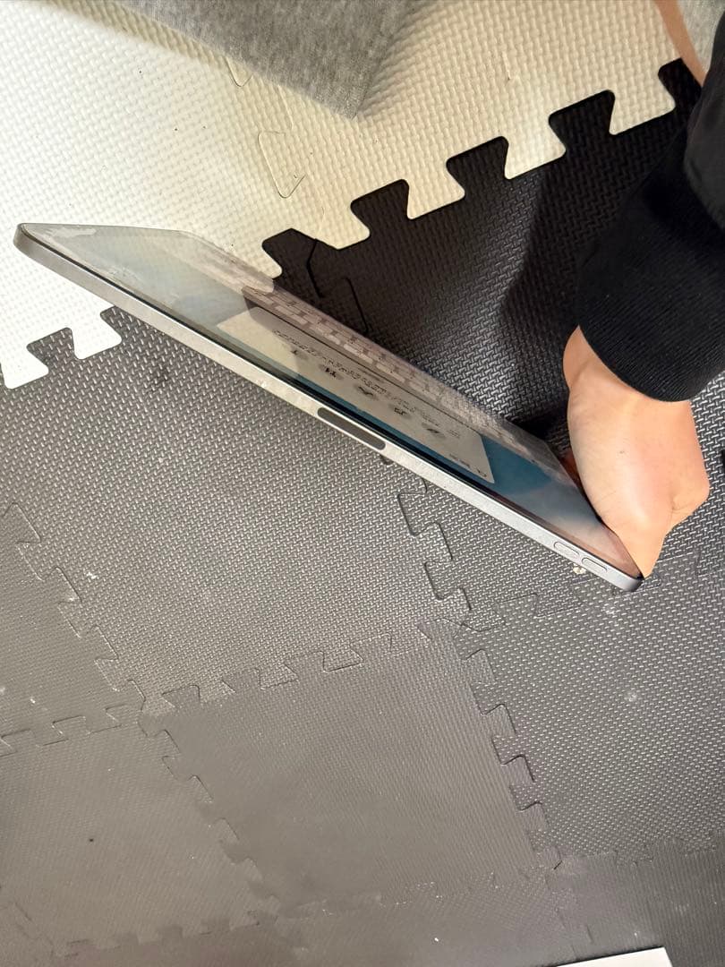 ipad pro 11インチ 第2世代 256GB 画面割れ