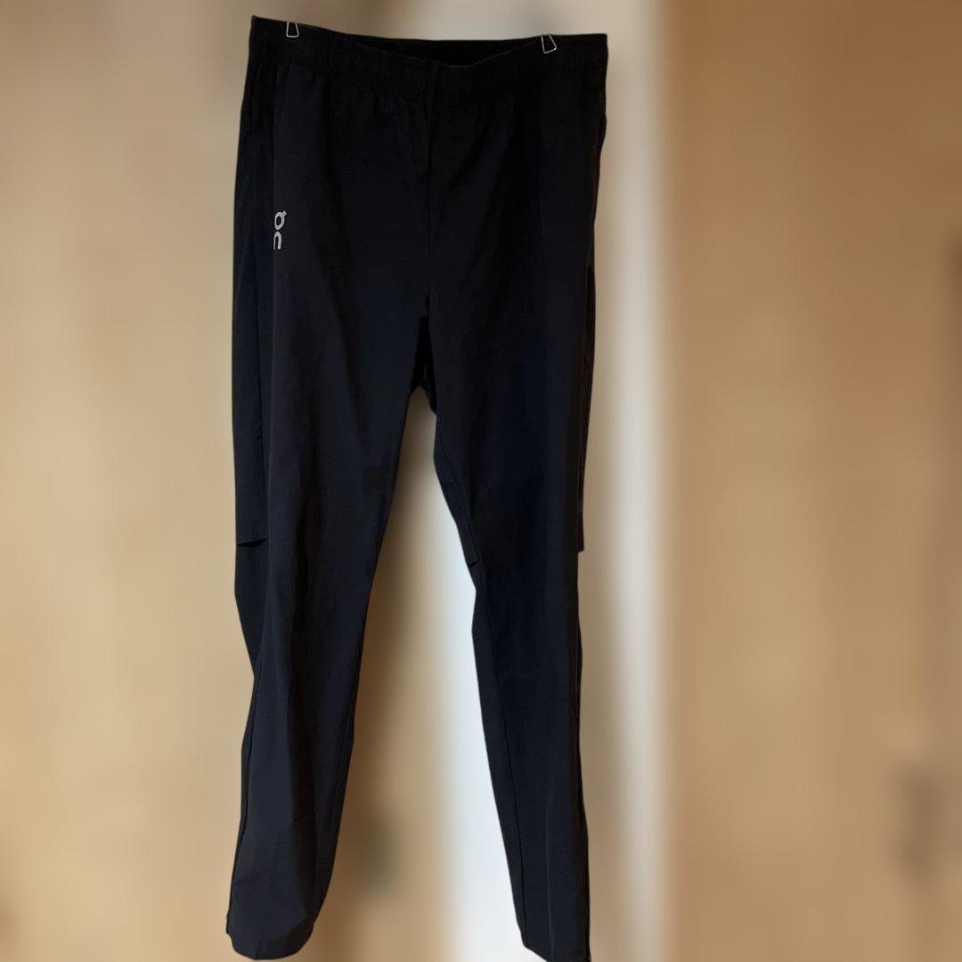 On CORE PANTS ブラック