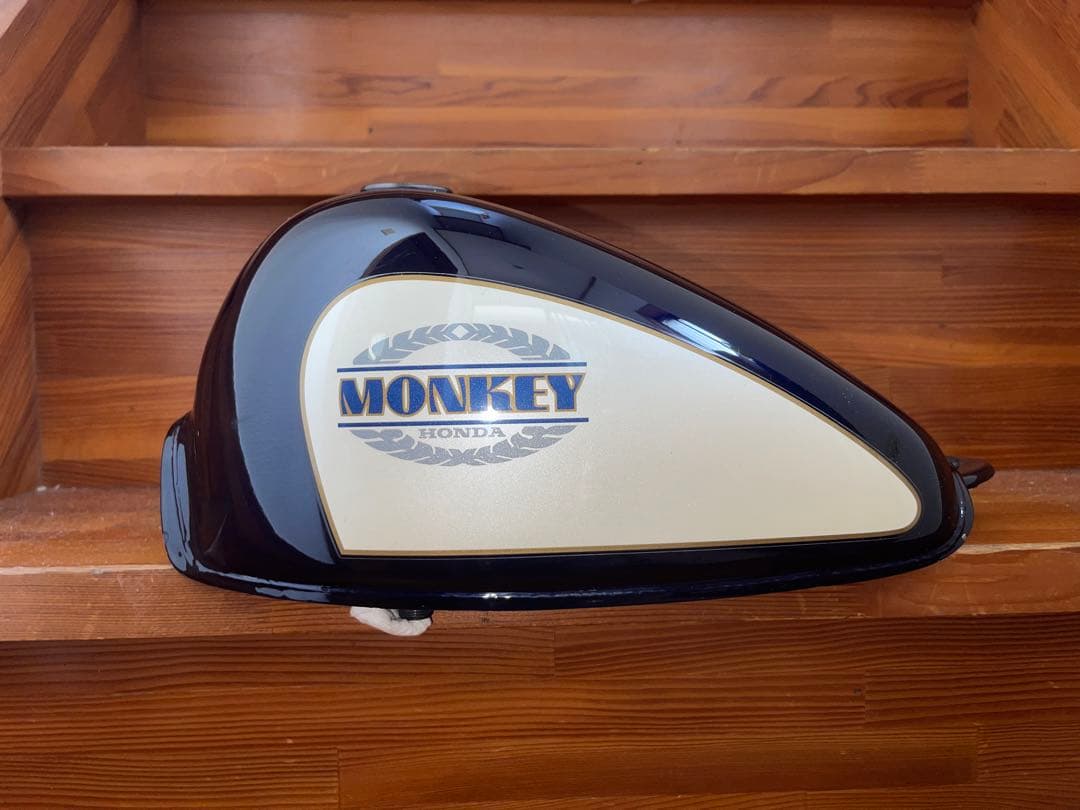 5Lモンキー　ガソリンタンク92〜93モデル