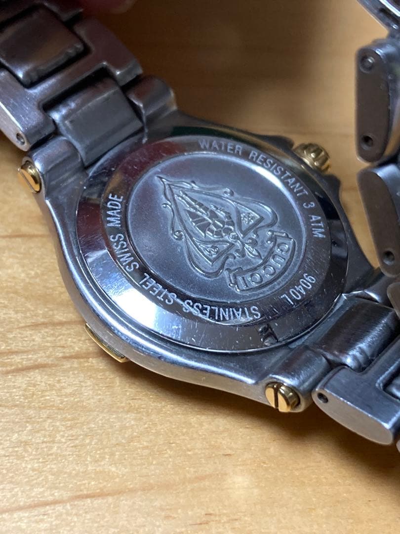 M*H様 GUCCI 腕時計 クォーツ シルバー/ゴールド