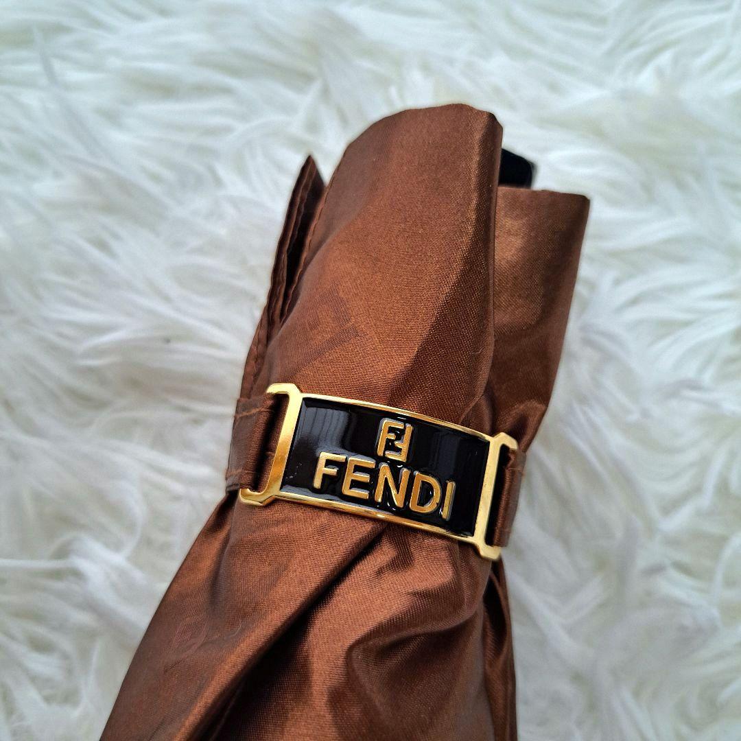 【FENDI】新品未使用　ズッカ柄　ズッキーノ　折りたたみ傘