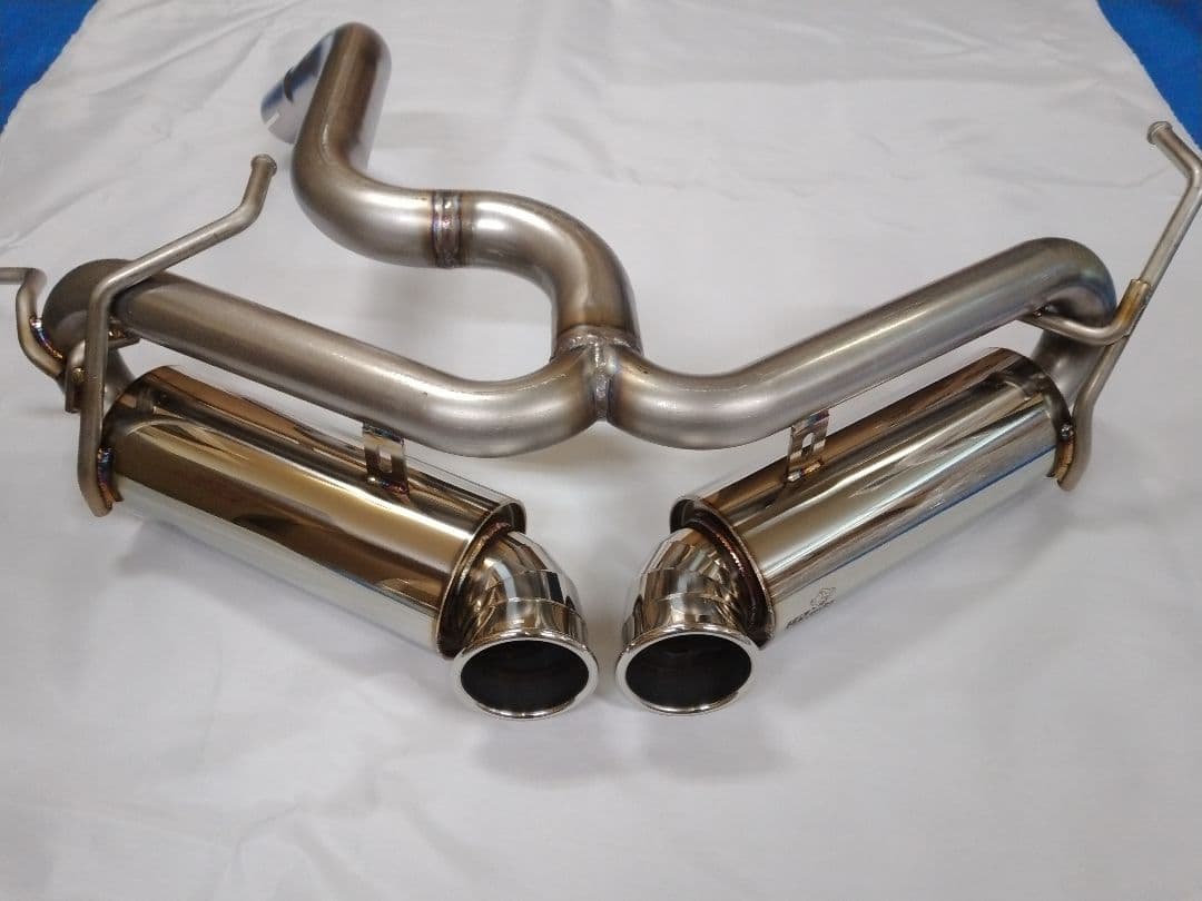 お値引中！ジムニーJB64用センターW出しマフラー 5次元製 車検対応 未使用品