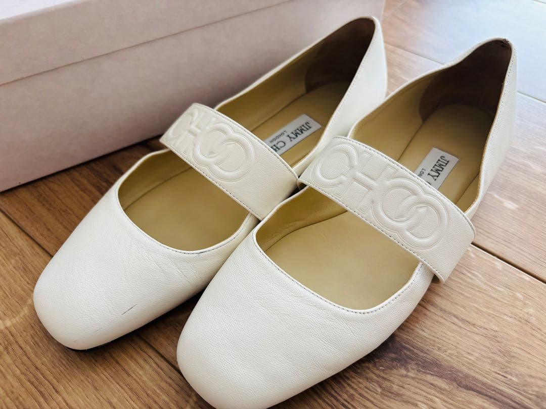 JIMMY CHOO ホワイト フラットシューズ