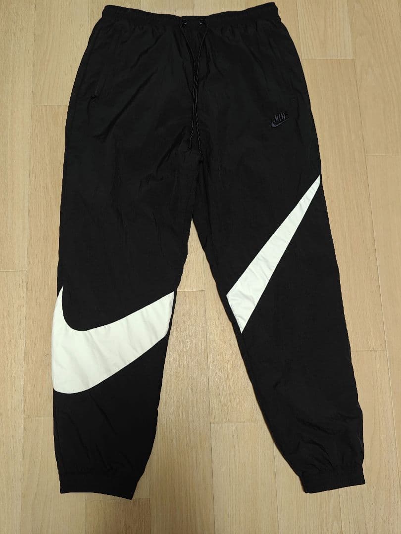 ☆NIKE(ナイキ)ウーブン　ナイロンセットアップ　上下(L)