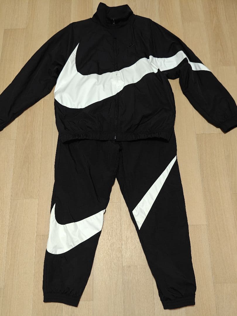 ☆NIKE(ナイキ)ウーブン　ナイロンセットアップ　上下(L)