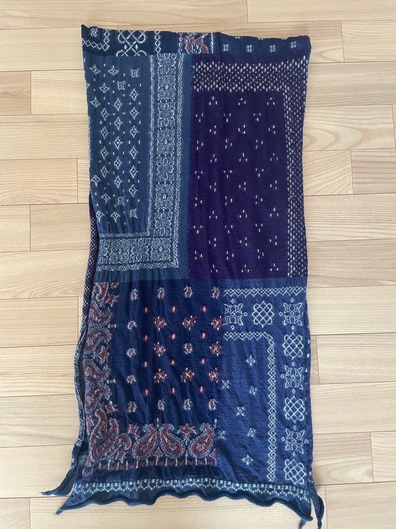 キャピタル　バンダナ柄　ストール　ネイビー