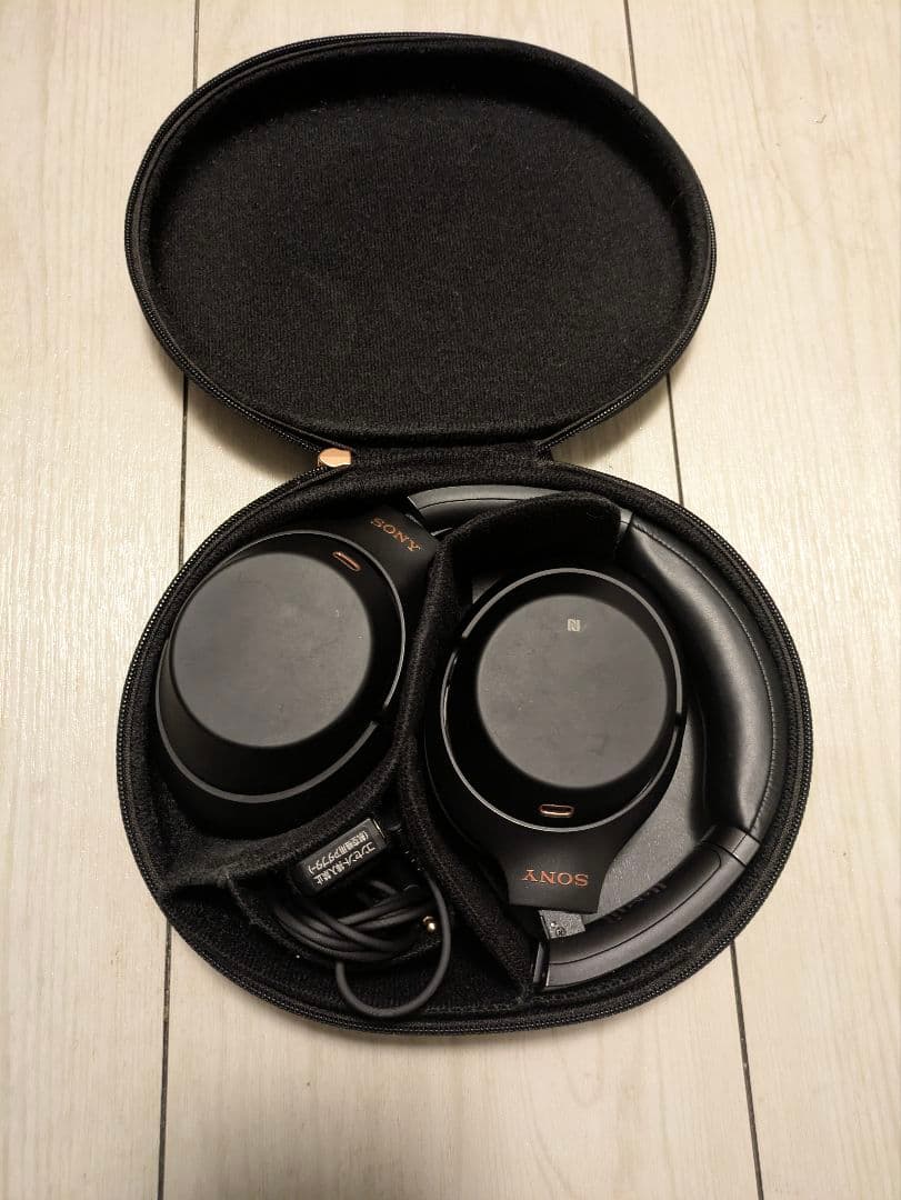 SONY WH-1000XM3 ワイヤレスヘッドホン ケース付き