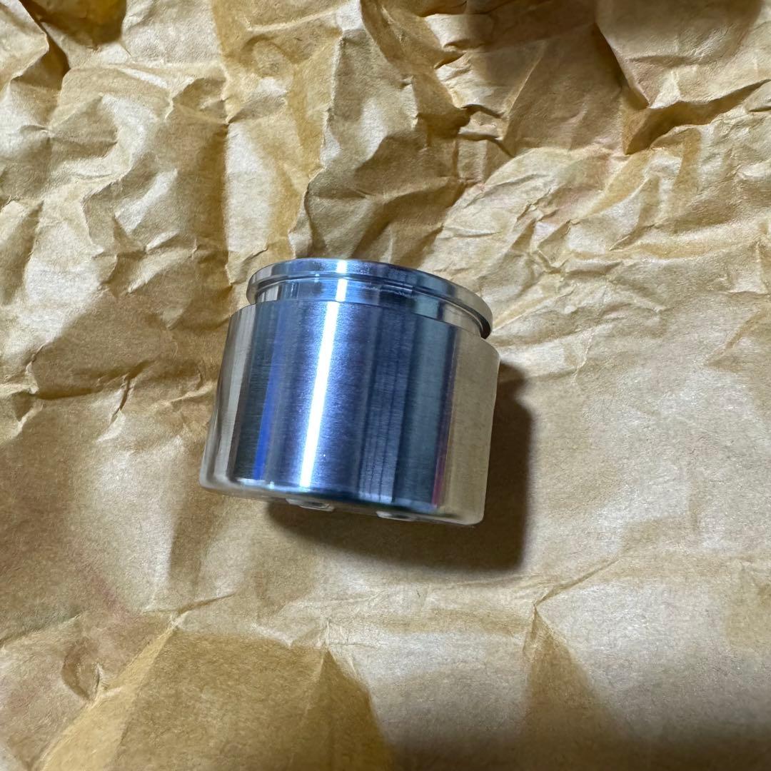 ゆ*ー様 80スープラ★リア★ブレーキキャリパー★ピストン・オーバーホールキット