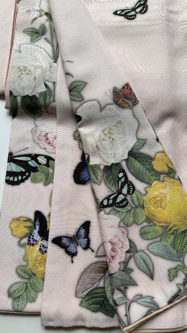 豆千代モダン　訪問着　薔薇と蝶のワルツ