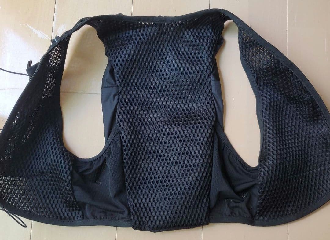 【美品】SALOMON ACTIVE SKIN 8 ブラック Mサイズ