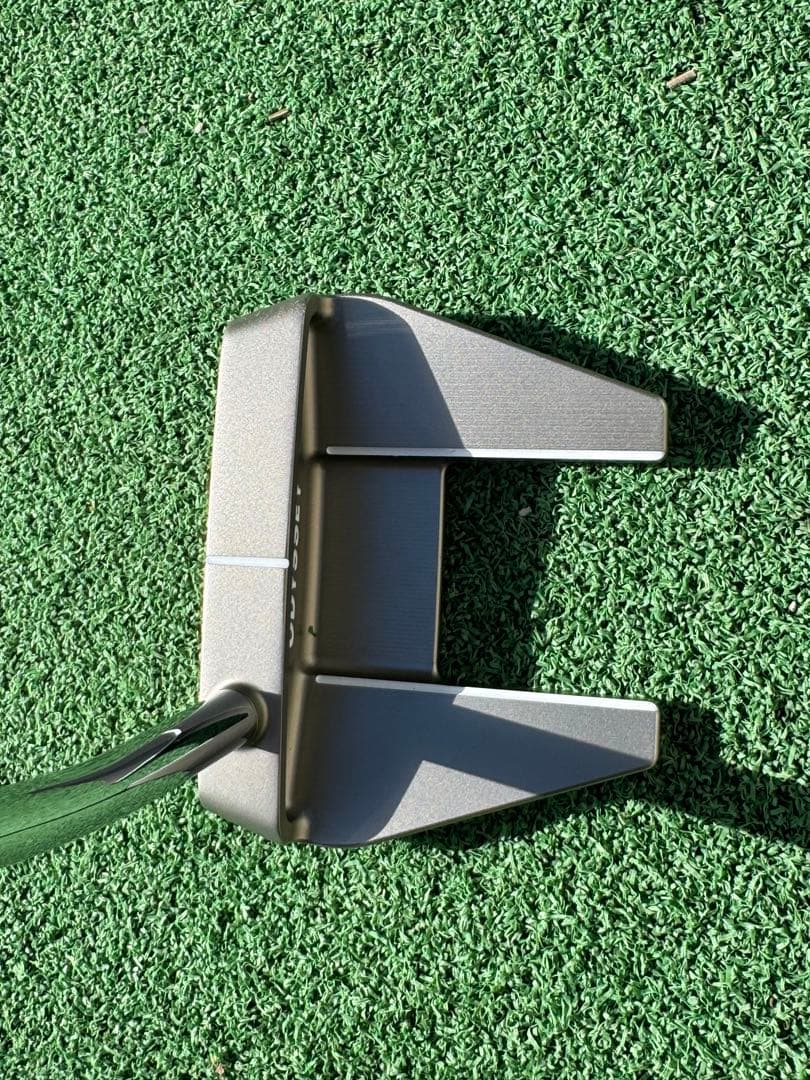 オデッセイ　Ai-ONE MILLED SILVER SEVEN T DB パタ