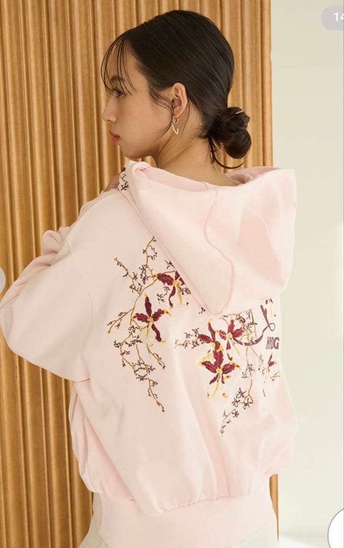 NYBG エンブロイダリーフーディー　snidel