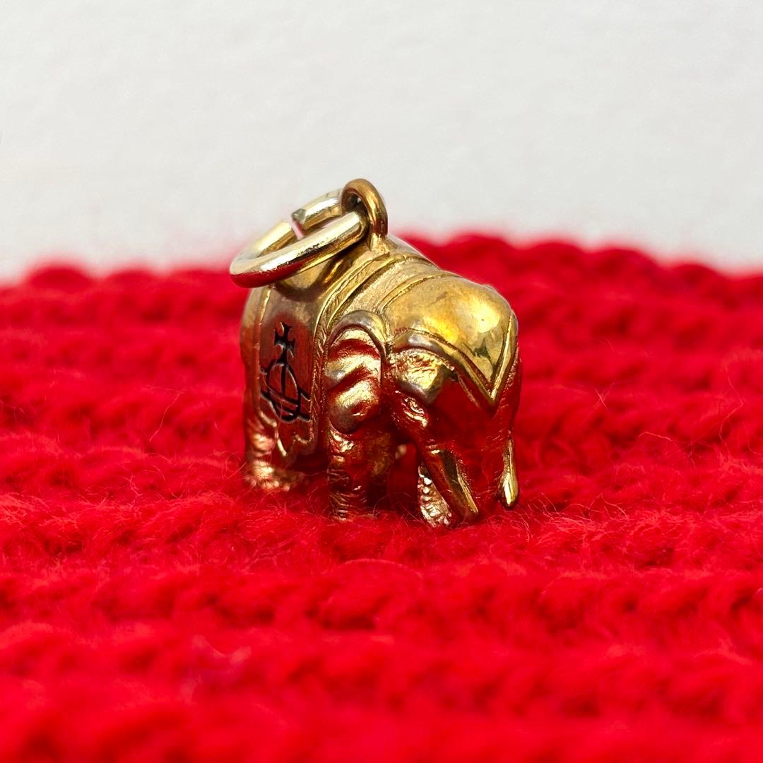 ヴィヴィアンウエストウッド　ゴールド　象　チャームのみ