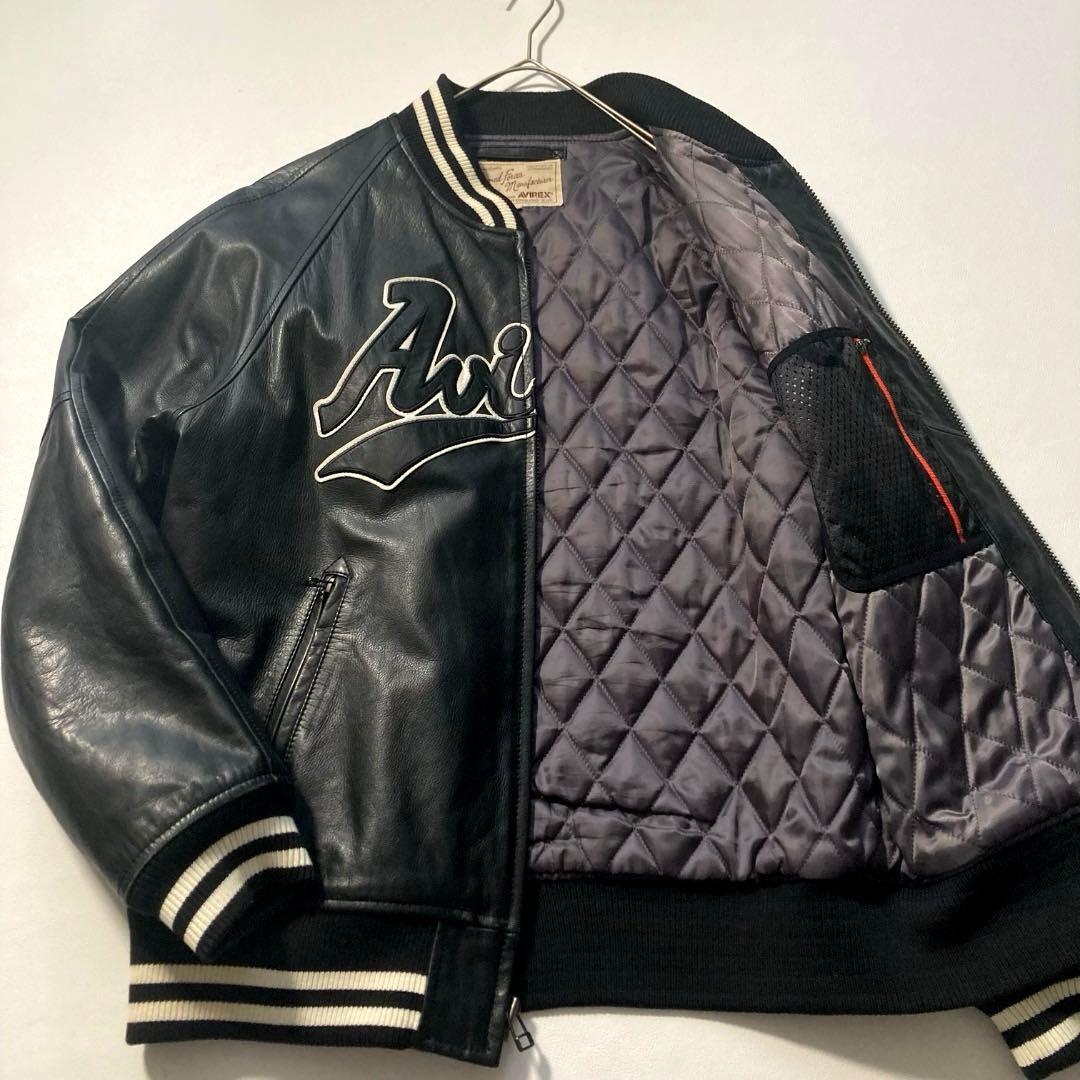 【ま】AVIREX スタジャン 中綿キルティング 刺繍ロゴ 牛革 黒