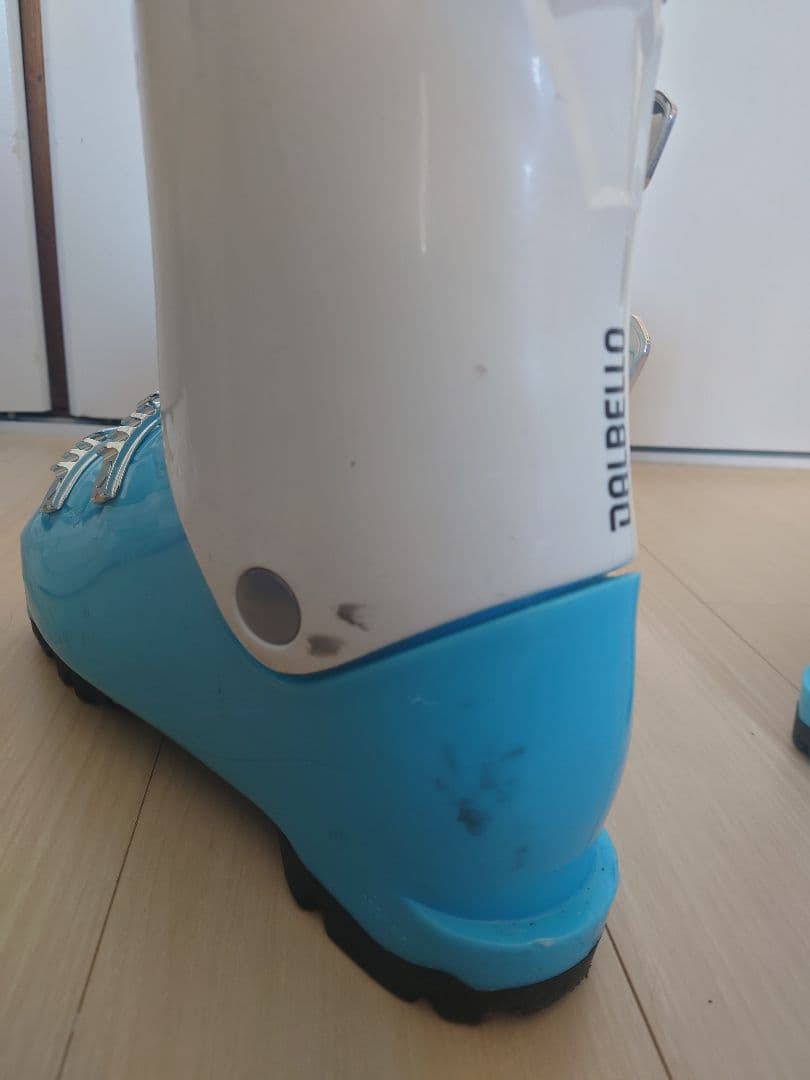 DALBELLO ジュニア用（サイズ25.5）