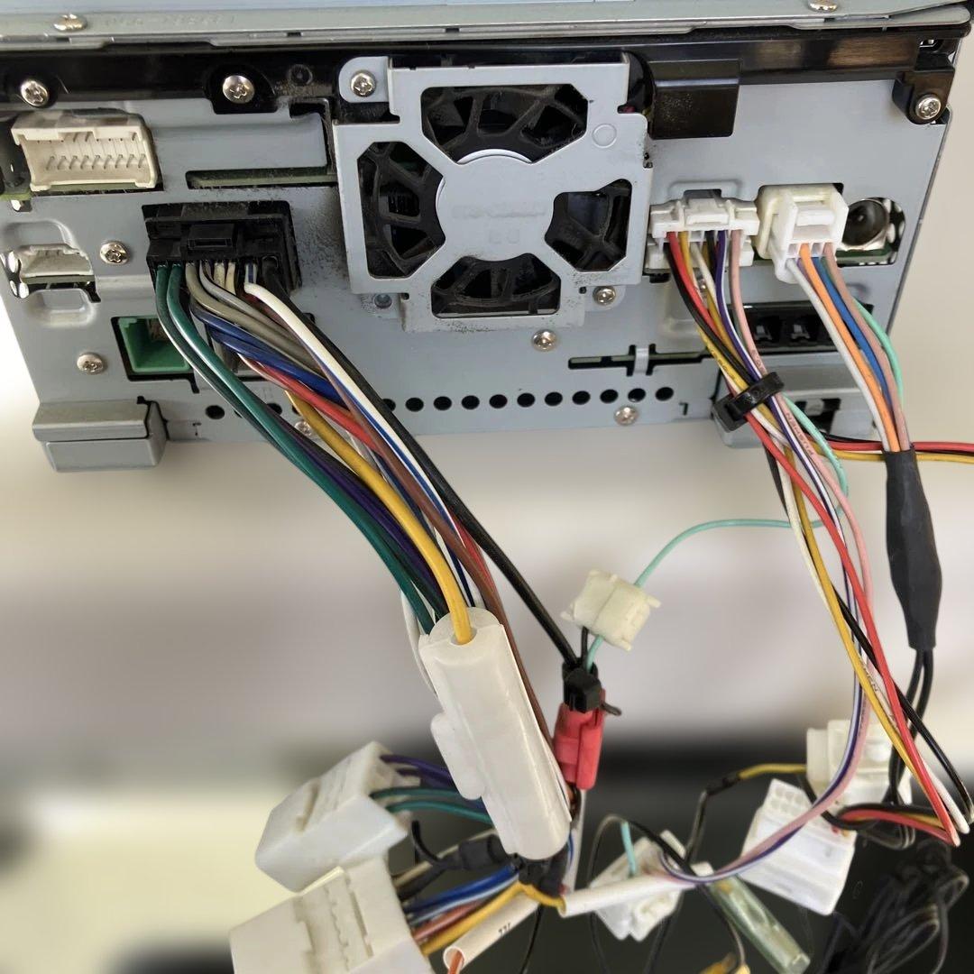 イクリプスナビ　AVN-R7W