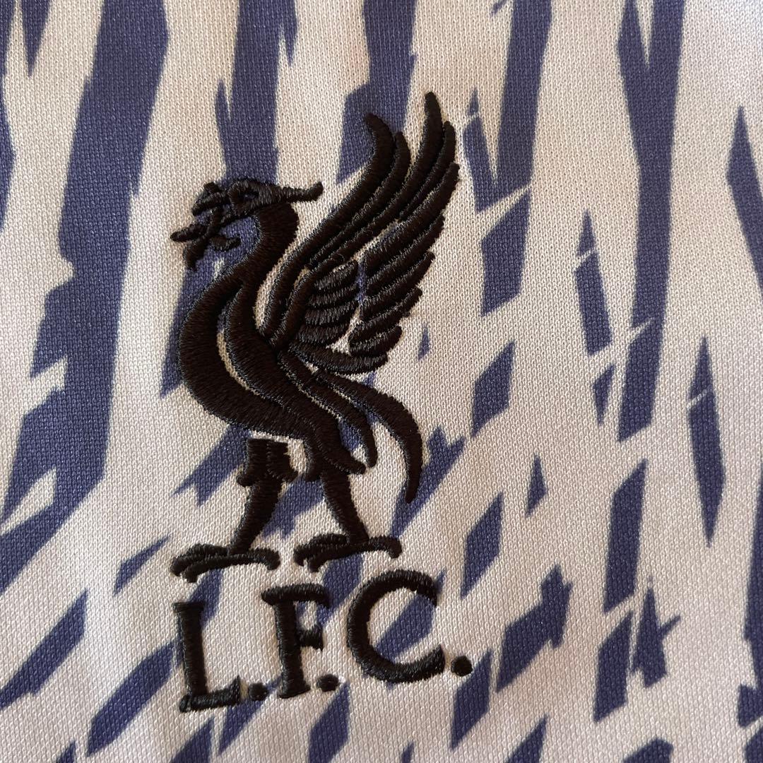 NIKE リバプール2022-23 プレマッチユニホーム　白&紫　サイズM