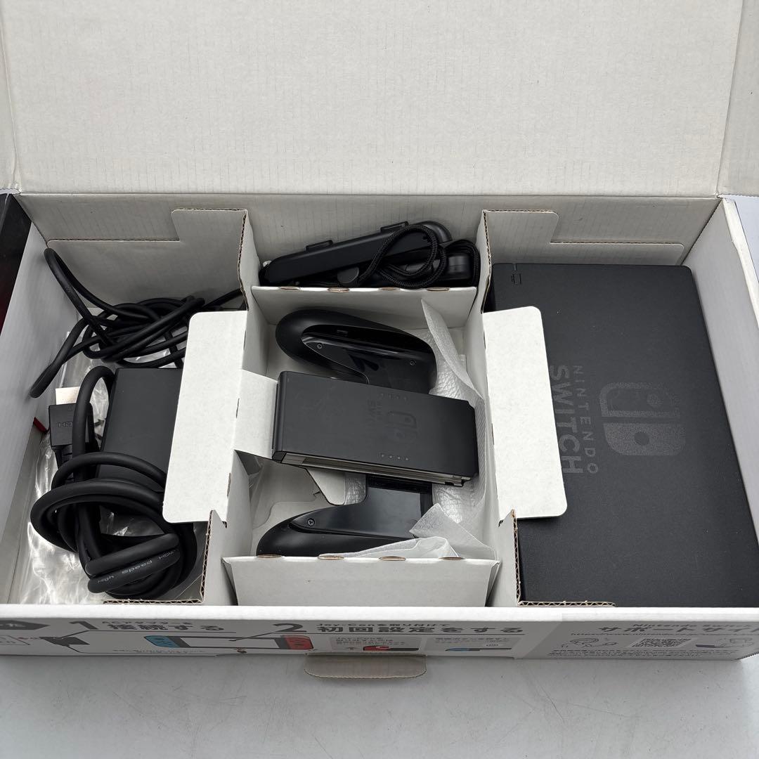 ②Nintendo Switch 本体 青/赤 Joy-Con付き