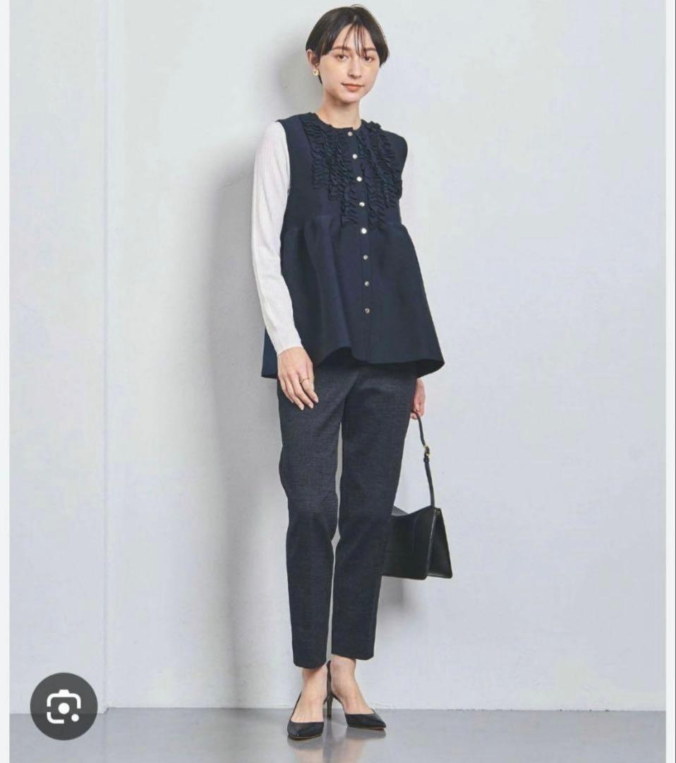 【美品】ユナイテッドアローズ ミニフリル ニットベスト　ネイビー