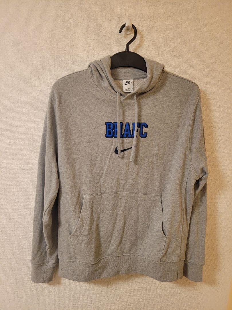 ブライトンロゴ入りNIKEパーカー