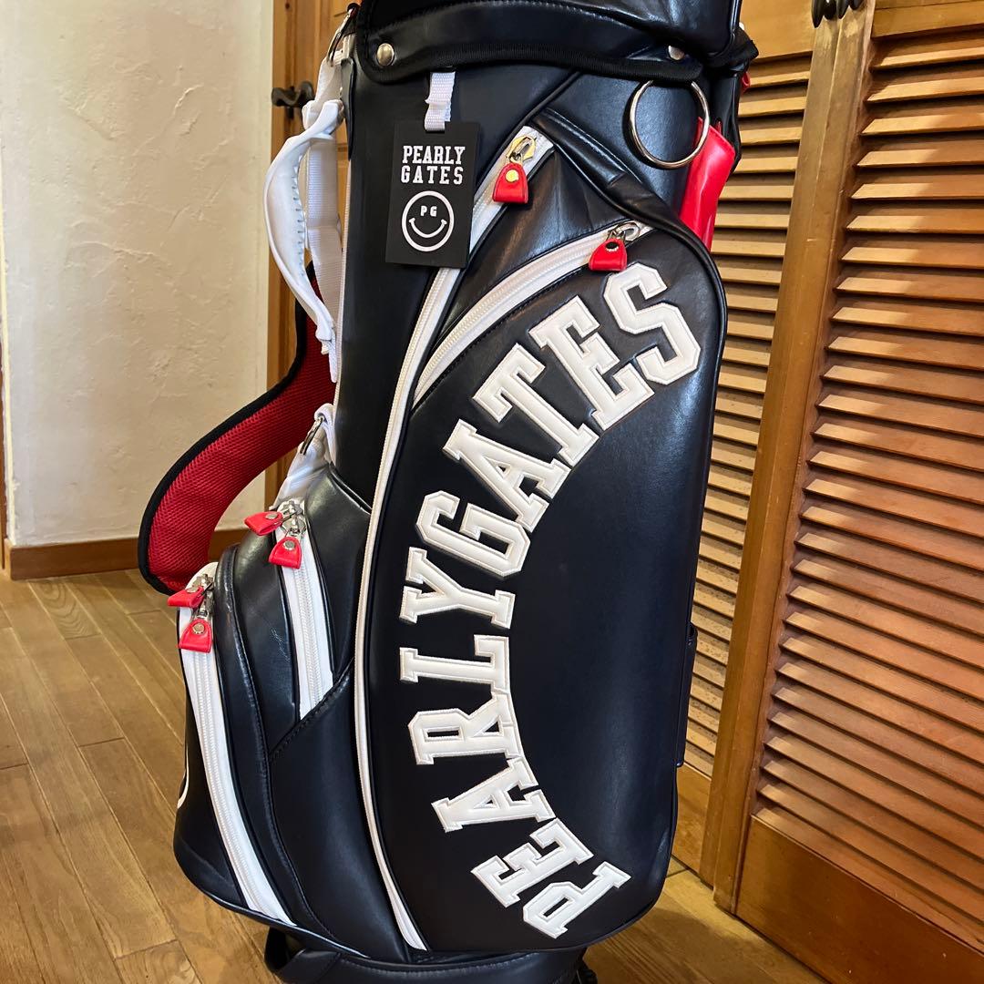 パーリーゲイツ　ゴルフキャディバッグ。